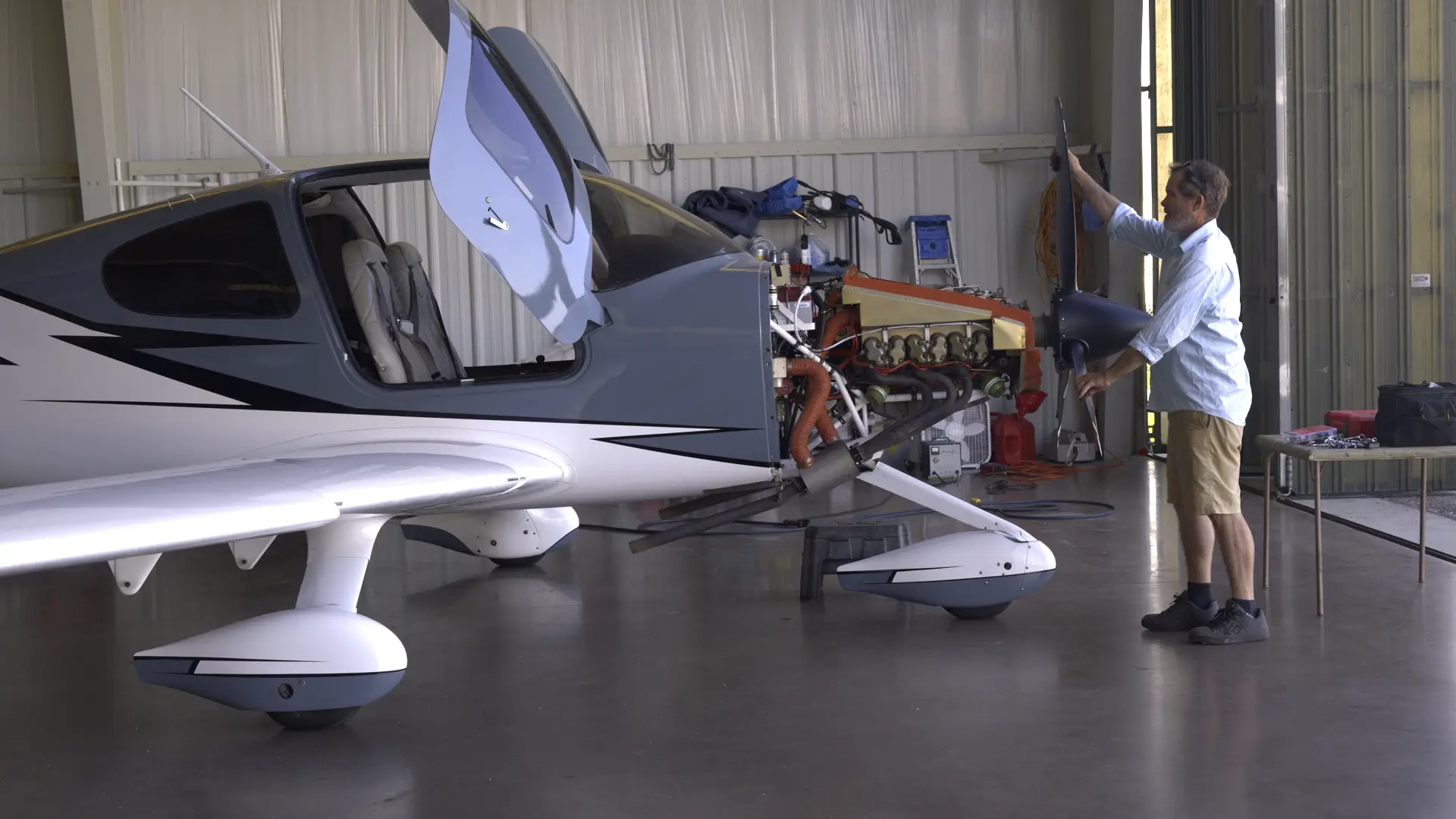 Universal Flight Training Sarasota Florida - Maintenance video timeline 00:12:12