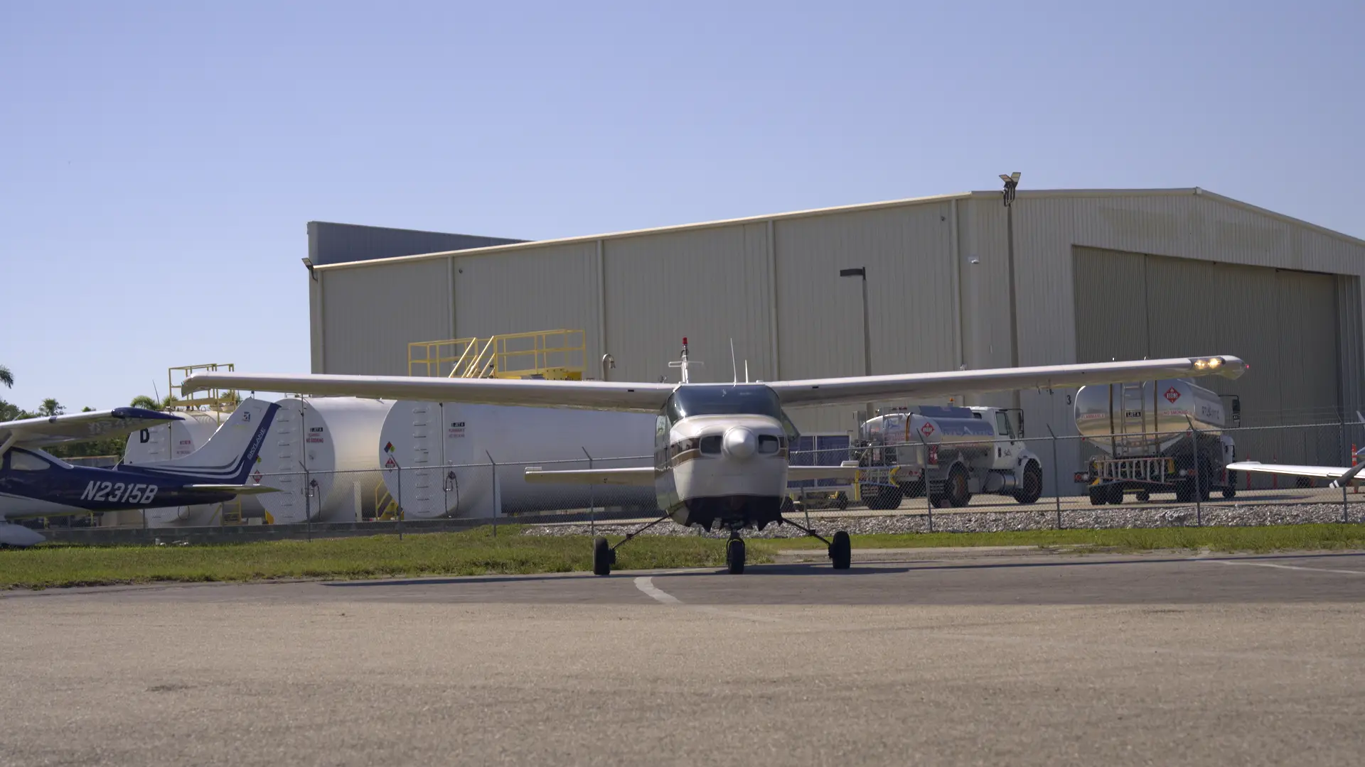 Universal Flight Training Sarasota Florida - Aircraft video timeline 01:20:09