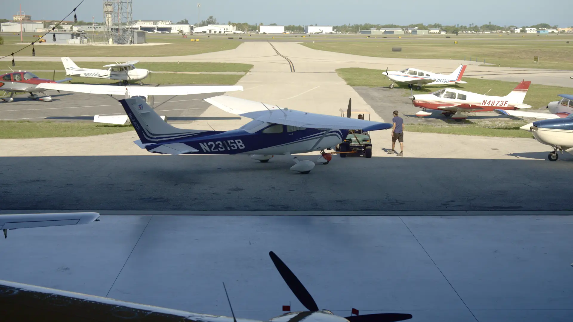 Universal Flight Training Sarasota Florida - Hangar video timeline 01:41:15